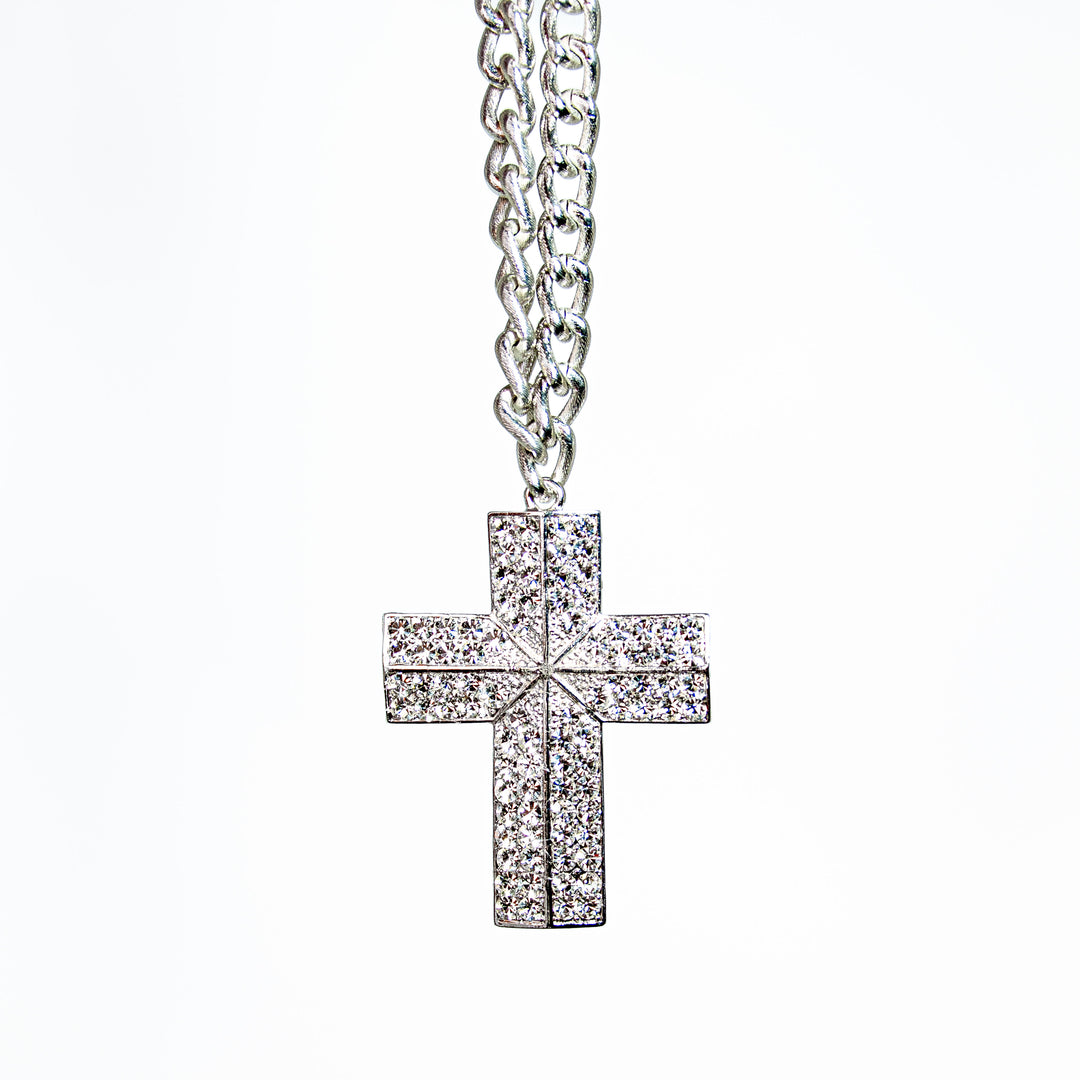 Colar Luminous Crucifix