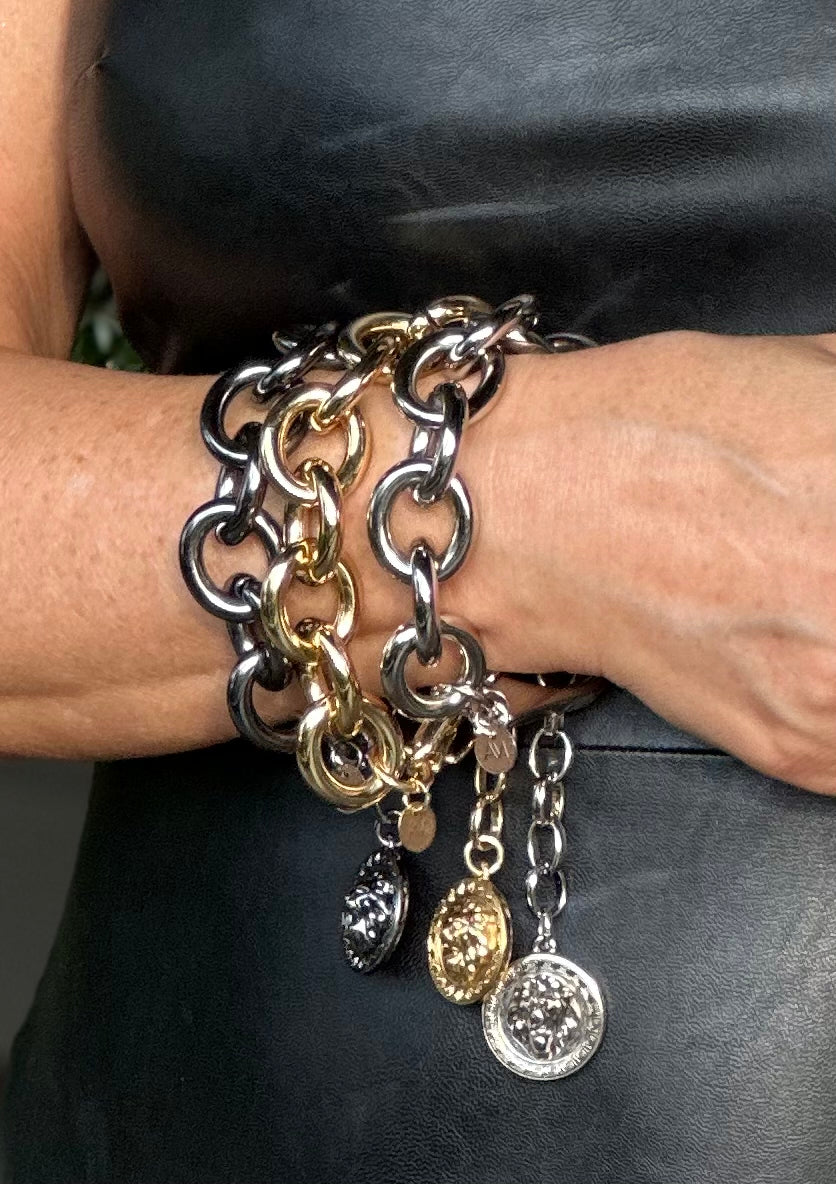 Bracelet Versus AM